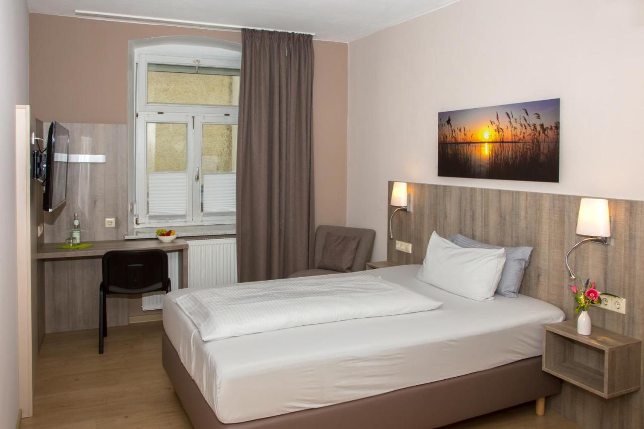 Gasthof Zur Post Riedenburg Ngoại thất bức ảnh